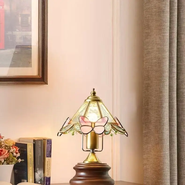 

Retro American Butterfly Desk Lamp Environmentally friendly Simple Cute Creative Home Decoration Bedhead Desk Lamp