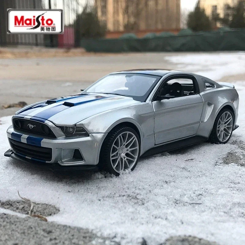 

Maisto 1:24 Ford Mustang Street Racer Alloy Sports Car Model Diecast Metal Toy Racing Car Model Simulation Collection Gifts Toys