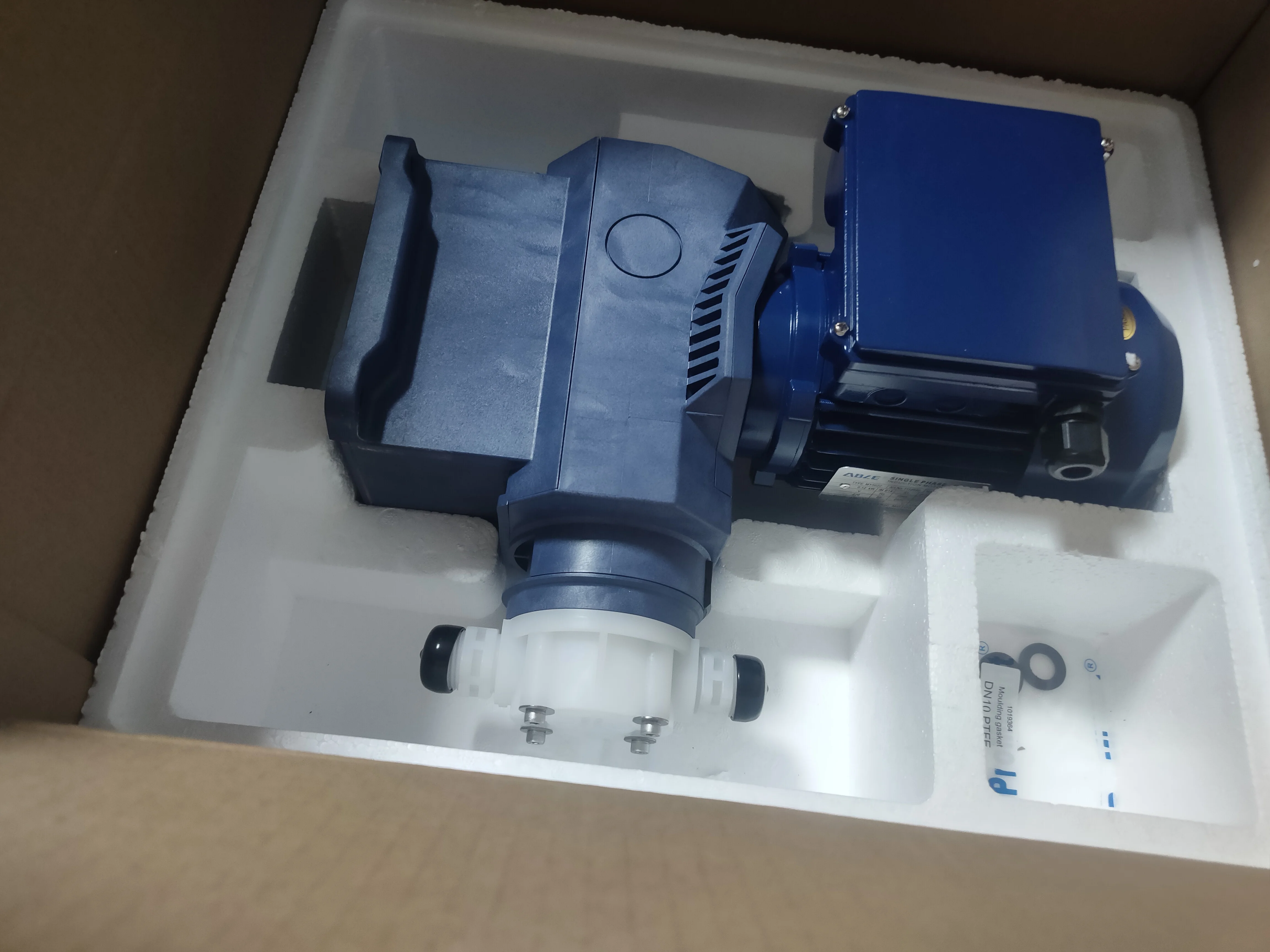 مضخة جرعات الحجاب الحاجز الكهربائية من سلسلة Prominent مضخات قياس نظام معالجة المياه