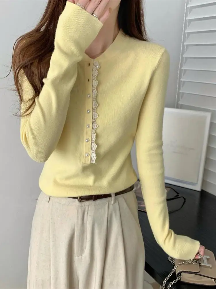 

Korean Vintage Women Solid Lace Pearl Single Breasted Long Sleeved Sweater Autumn Winter Elegant V Neck Short Knitted Tops Trend