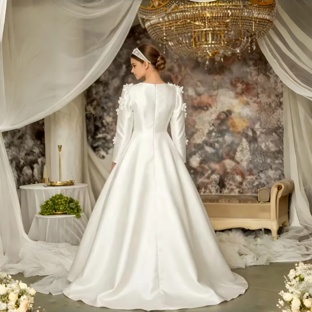 Girls First Communion Dress White Satin Long Sleeve 3D Floral Appliques Floor Length A‑Line Kids Formal Pageant Evening Gown