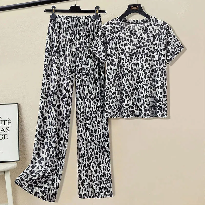 

Summer New Women's Round Neck Short Sleeve Top Trousers Two Piece Set Fashion Leopard Print Pants Set Women