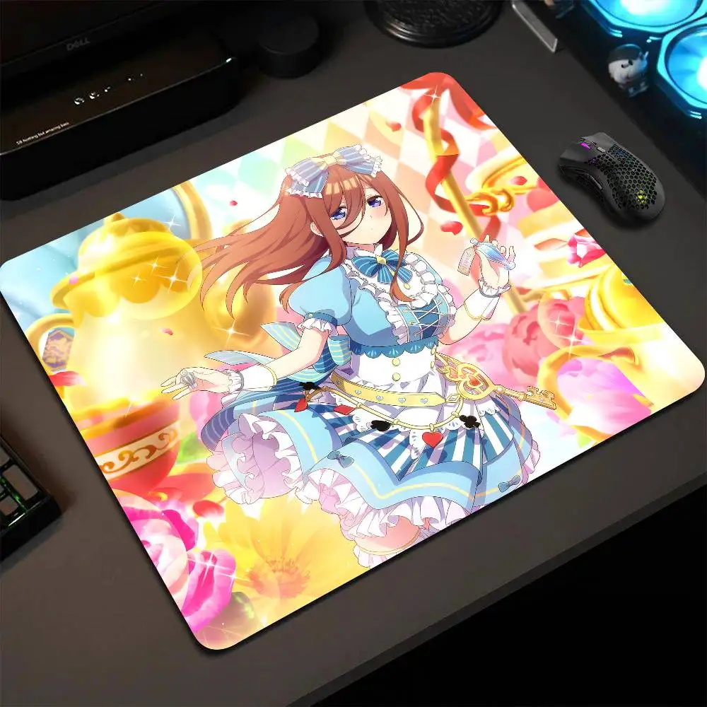 Miku Nakano Quintuplets Anime Mousepad Small LockEdge Mouse Pad For Gamers Computer Desk Pad Rectangular Anti-slip Rubber