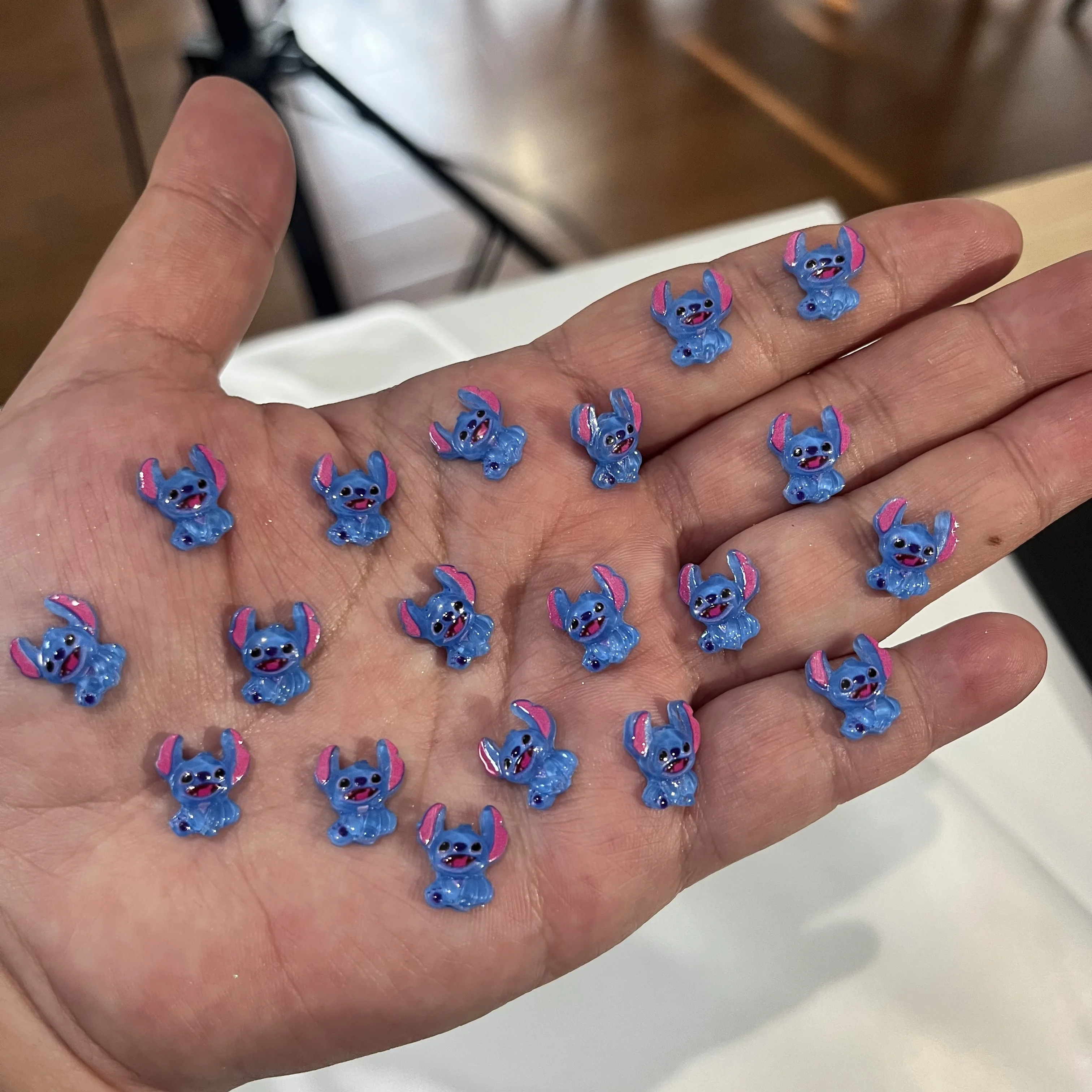 50pcs Disney Winnie the Poohs Cartoon Nail Art Charms Cute Bears DIY Nail Accessories Playful Design Manicures Crafts Decoration