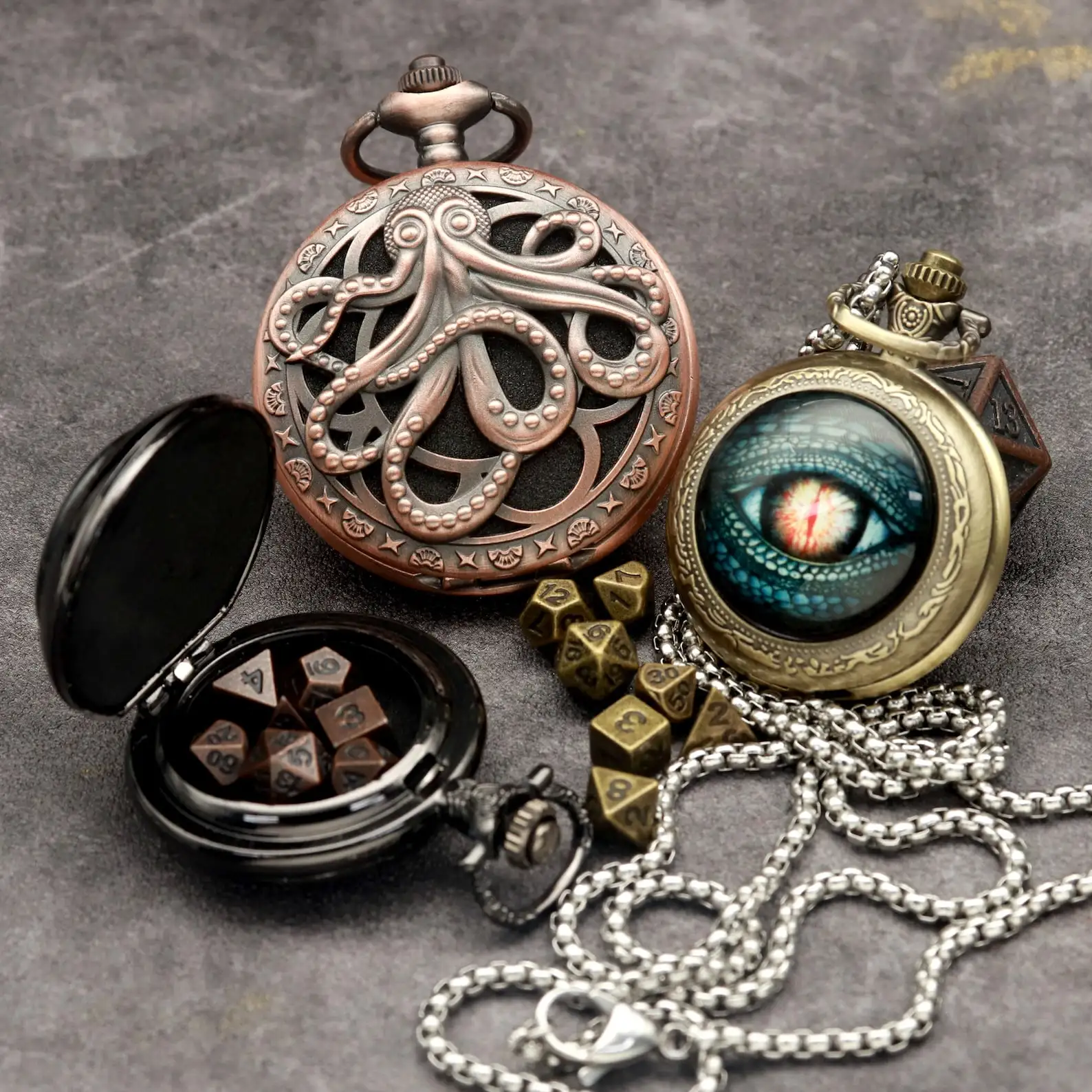 Five Dragon Head Pocket Watch DND Dice Jewelry 7pcs Metal Dices Pocket Watch Case Retro Carving Pocket Watch dice box Pendant