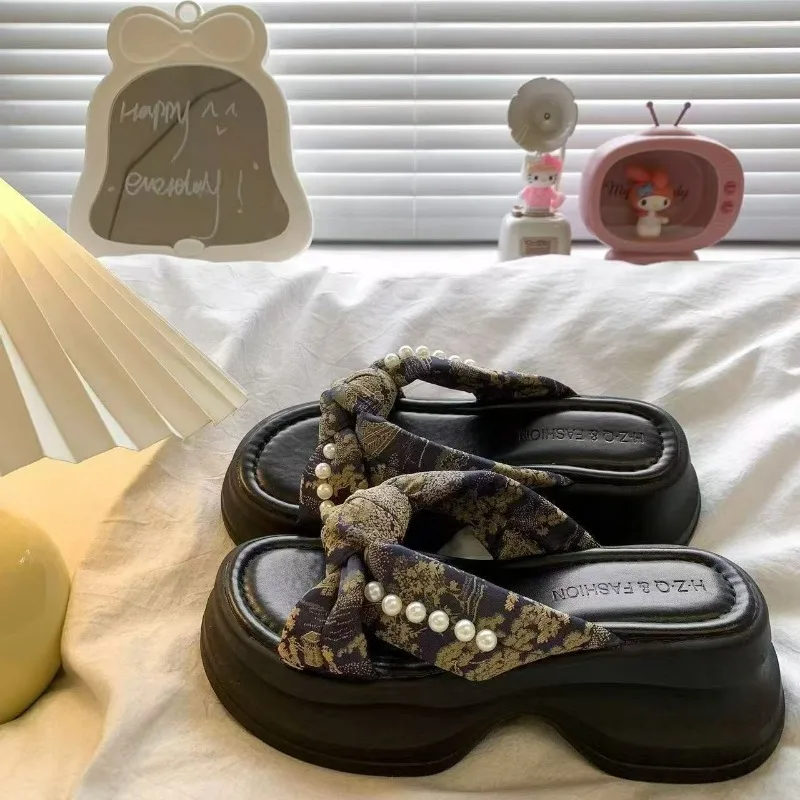 

2026 New Summer Platform Shoes Woman Leisure Sandals Thick Sole Soft EVA Female Home Street Slippers Girls Student Beach Sandal