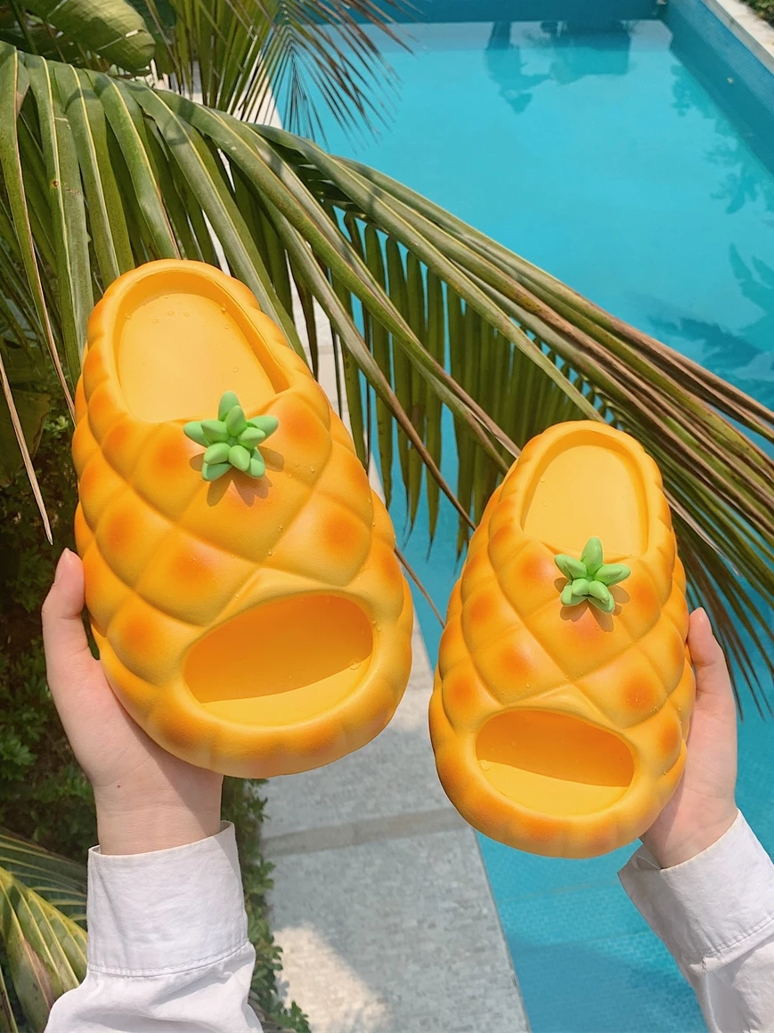Creative Thick Bottomed Beach Slippers for Couples Cute Fun Pineapple Pattern Men's Women's Summer Flat Heel Casual Style