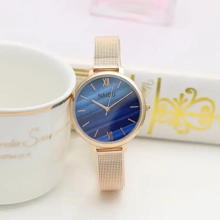 Reloj de pulsera de oro rosa con taladro de agua para mujer, joyería femenina, relojes de pulsera de cuarzo casuales con hora, moderno y elegante