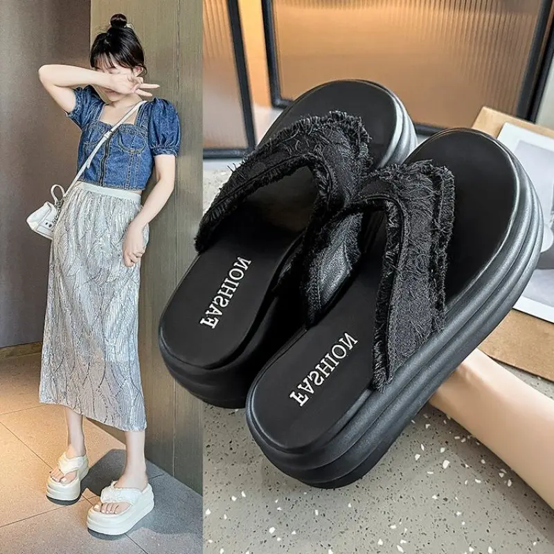 

2024 NEW High Quality Casual Chic Platform Women's Flip Flops Slippers Summer Shoe Shiny Fabric Comfort Thick Bottom Sandal