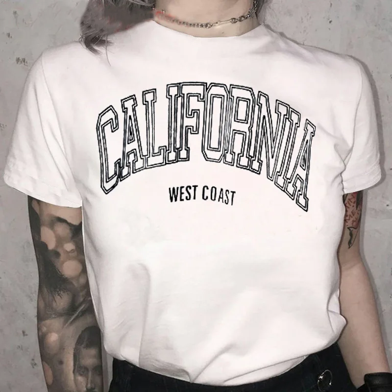 تي شيرت مع طباعة بلايز المرأة بلوزة الإناث الموضة خمر 90s الملابس الشارع الشهير تيز الهيب هوب الجرافيك تي شيرت Y2k الملابس