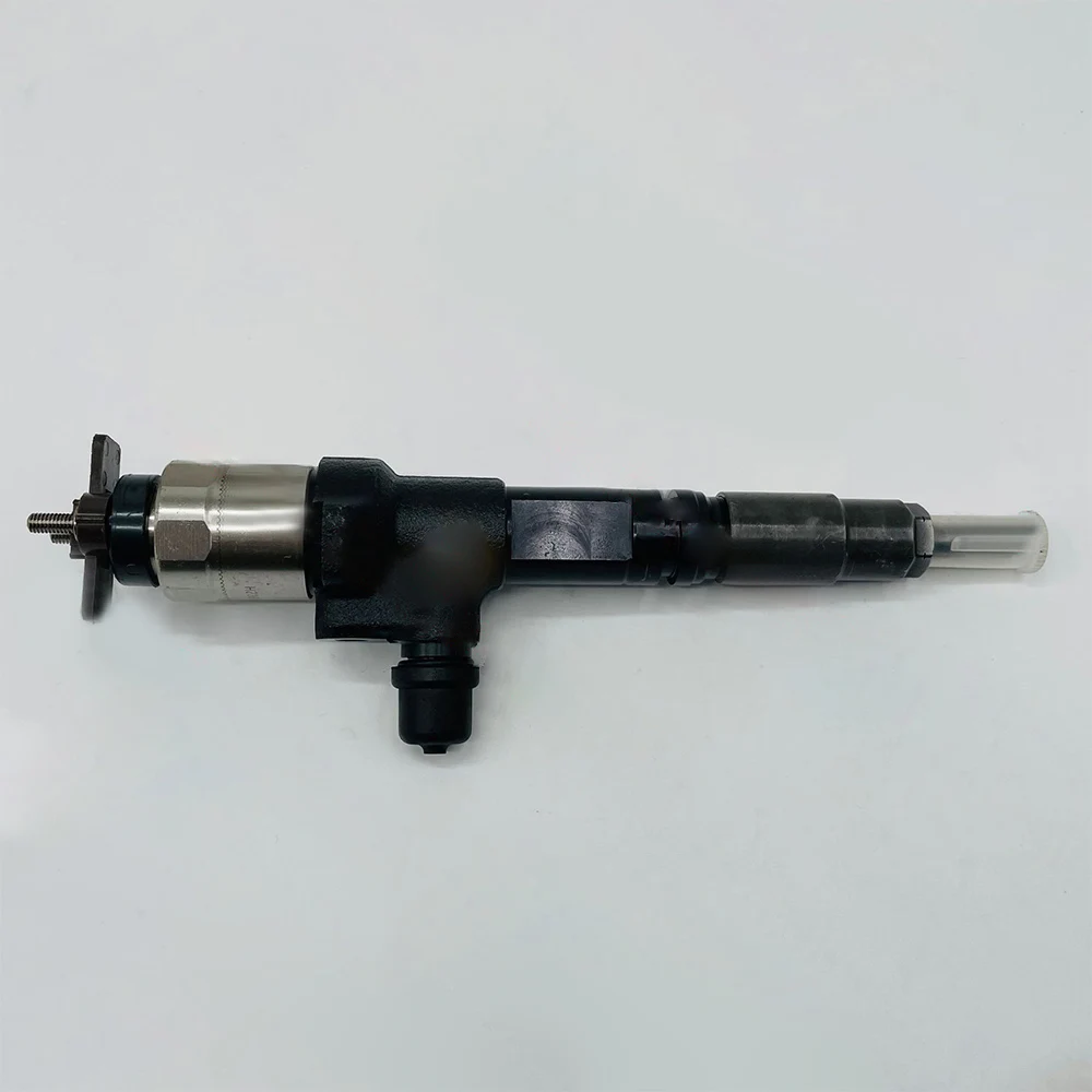 095000-9690 1J500-53051 Common Rail Diesel Fuel Injector For Kubota V3800 V3800T 1J50053051 0950009690 Engine Replacement Parts 