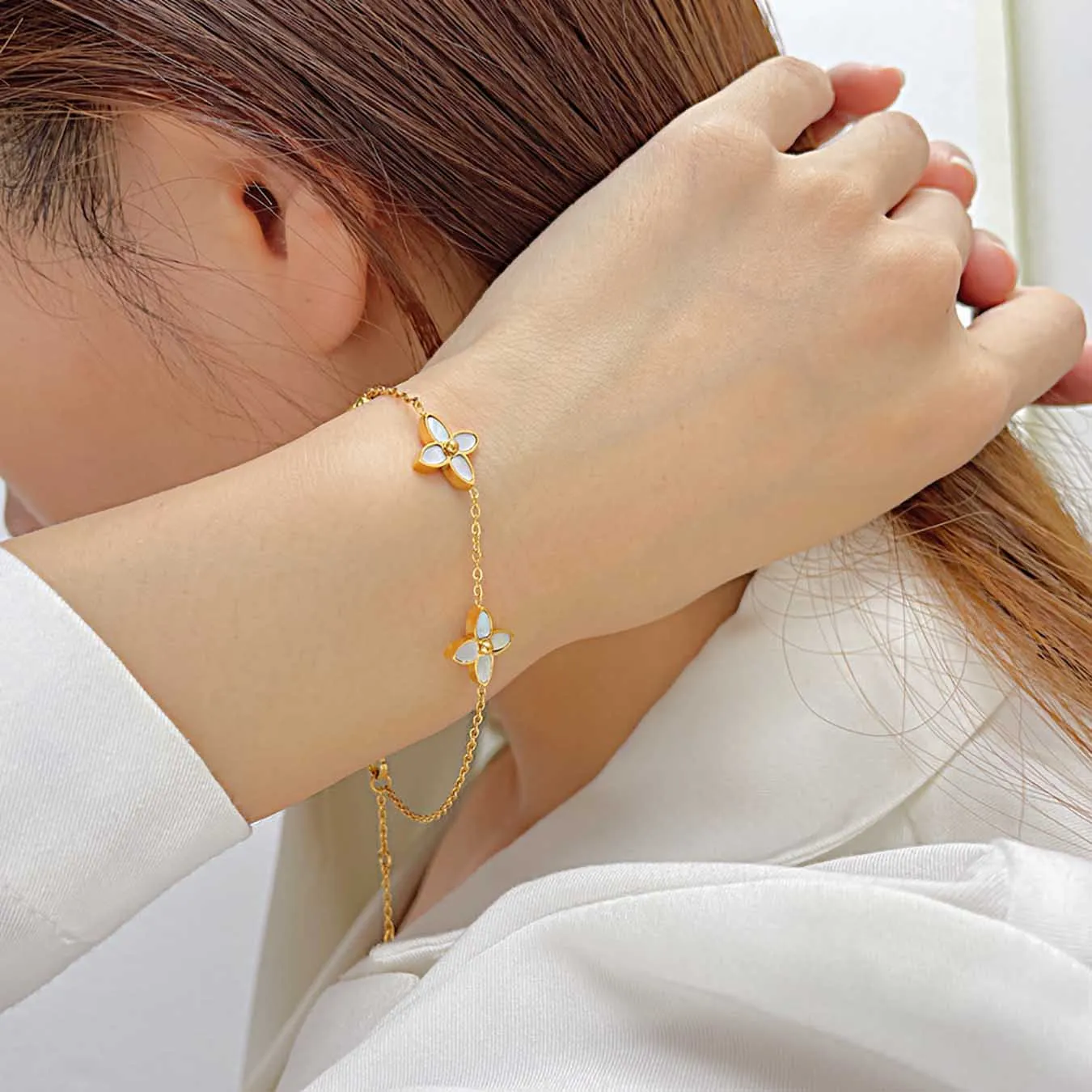 Tiny Four Leaf Clover Bracelet For Women Girls Gold Plated Stainless Steel Lucky 4 Leaf Chain Gifts For Mother And Daughter