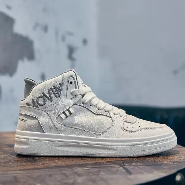 Herfst nieuwe lederen hoge kleine witte schoenen voor dames veelzijdige ademende sport casual witte sneaker warme schoenen