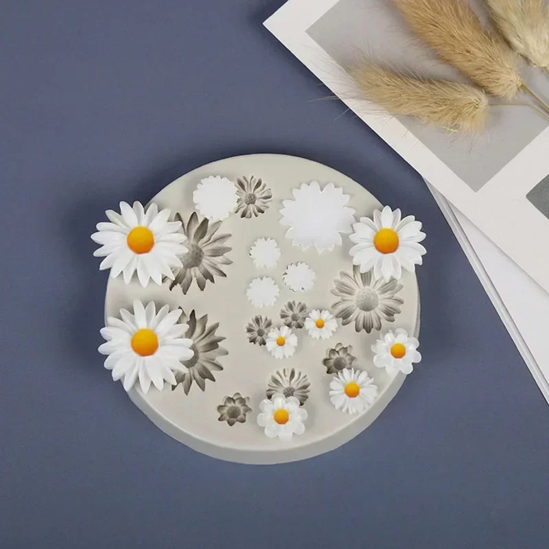 Resin Mould Daisy Wild Chrysanthemum Flower Shape Silicone Mold Baking Mold Fondant Cake Decorating Tools