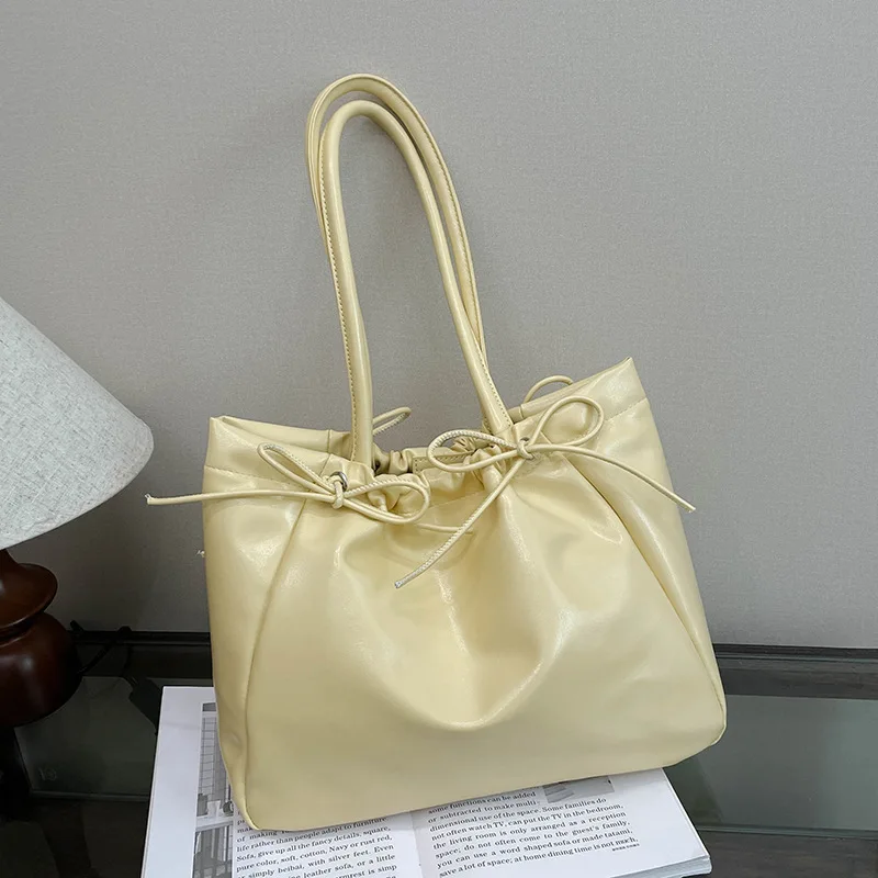 

2025 Spring Spacious Underarm Bag, Minimalist Shoulder Purse, Women's Casual Day to Night Crossbody, Versatile Sling Bag