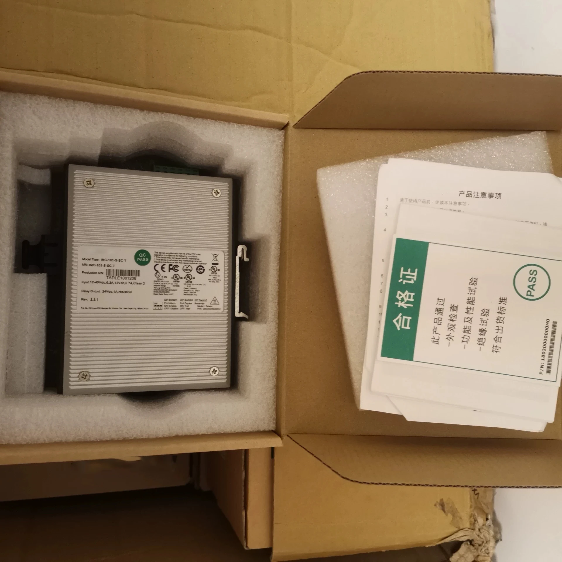 IMC-101-S-SC-T Ethernet to fiber interface converter