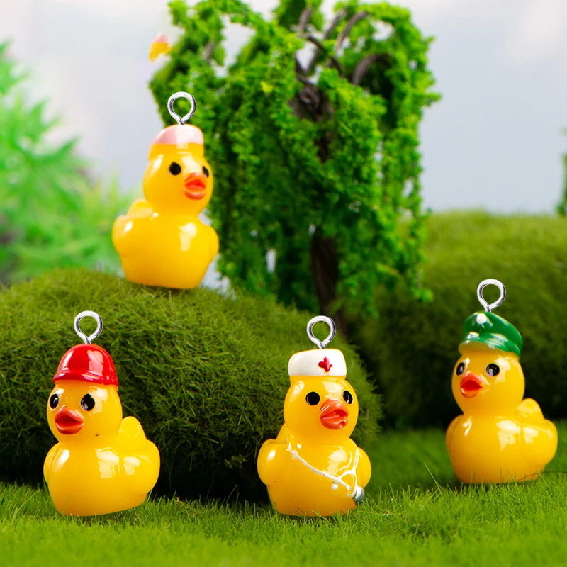 10pcs Kawaii Doctor Nurse Little Yellow Duck Charms Cute Resin Animals ciondolo Flatback portachiavi gioielli fai da te che fanno risultati