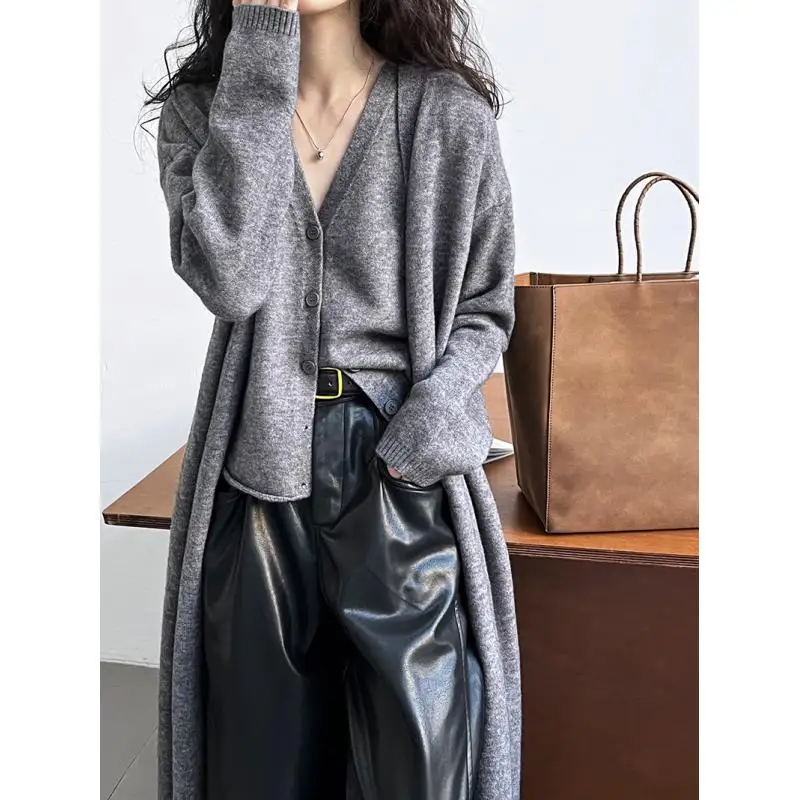 طقم تريكو سادة للنساء ، كارديجان قصير وصدر قصير ، توب فضفاض وغير رسمي ، موضة جديدة ، الخريف والشتاء ،