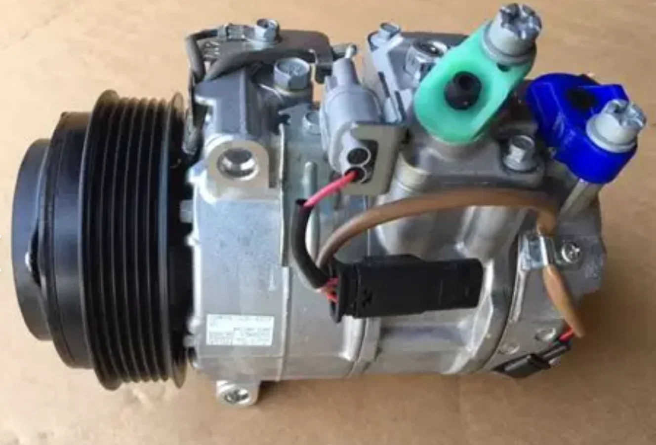 

For MERCEDES BENZ E-CLASS W212 ML W166 Denso 6SBU16C AC CompressorA0008302700 A0008302600 0008302600 0008302200