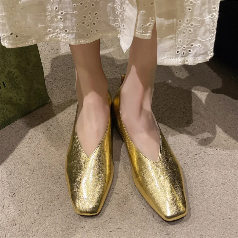 Fashionable Sexy and Comfortable New Walking Shoes for Women Spring and Summer Round Toe Lightweight Plus Size Casual Flat Shoes