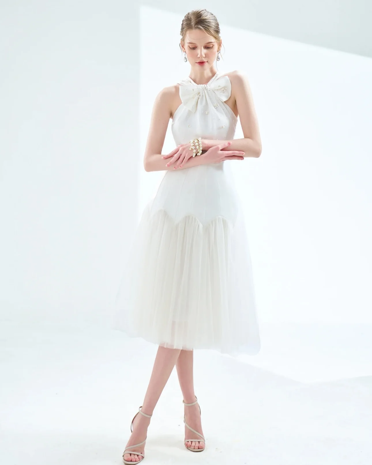 Personalizado requintado organza a linha de cristal 3d arco vestido de noite delicado sem mangas o pescoço chá comprimento sob medida vestidos de ocasião