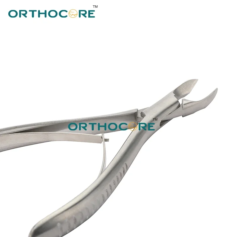 Animal surgical instruments-Single-joint biting and shearing of bone in pet orthopedics