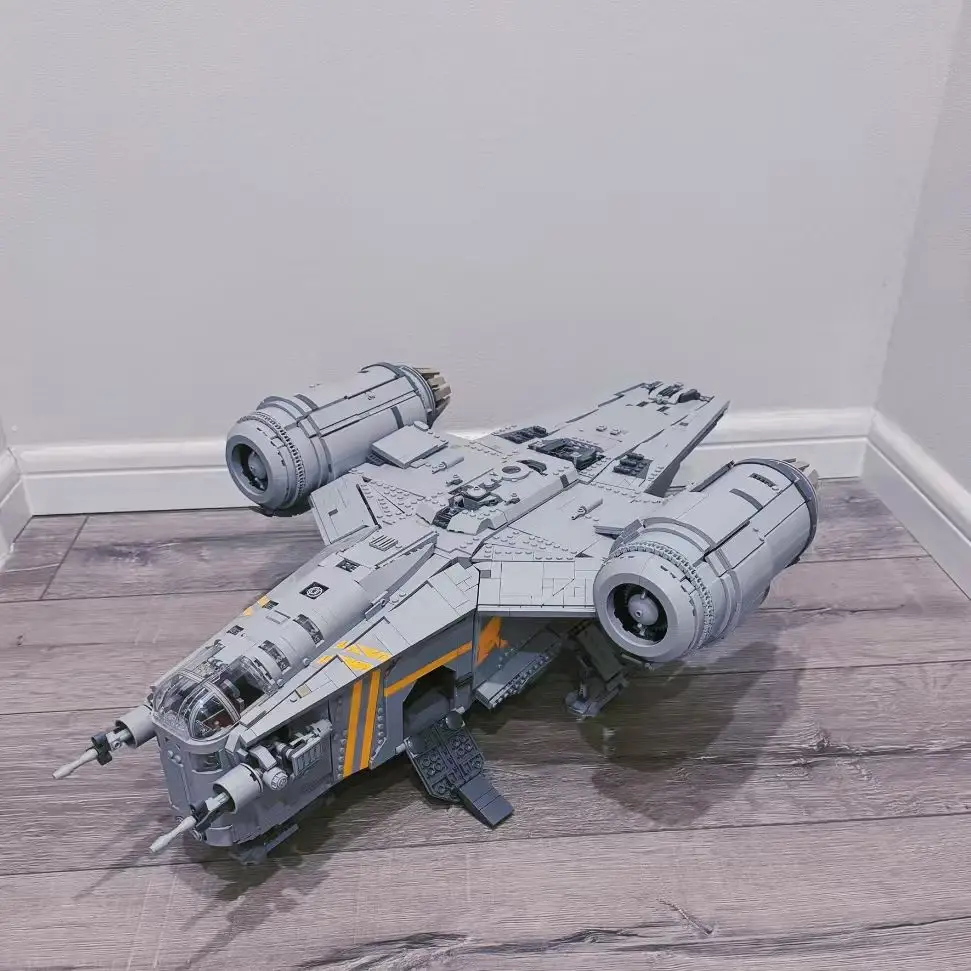 6187pcs          Spacecraft Model Star Mandalorian Razor Crest Spaceship 75331 Home Decoration Toys For Birthday Christmas Gifts