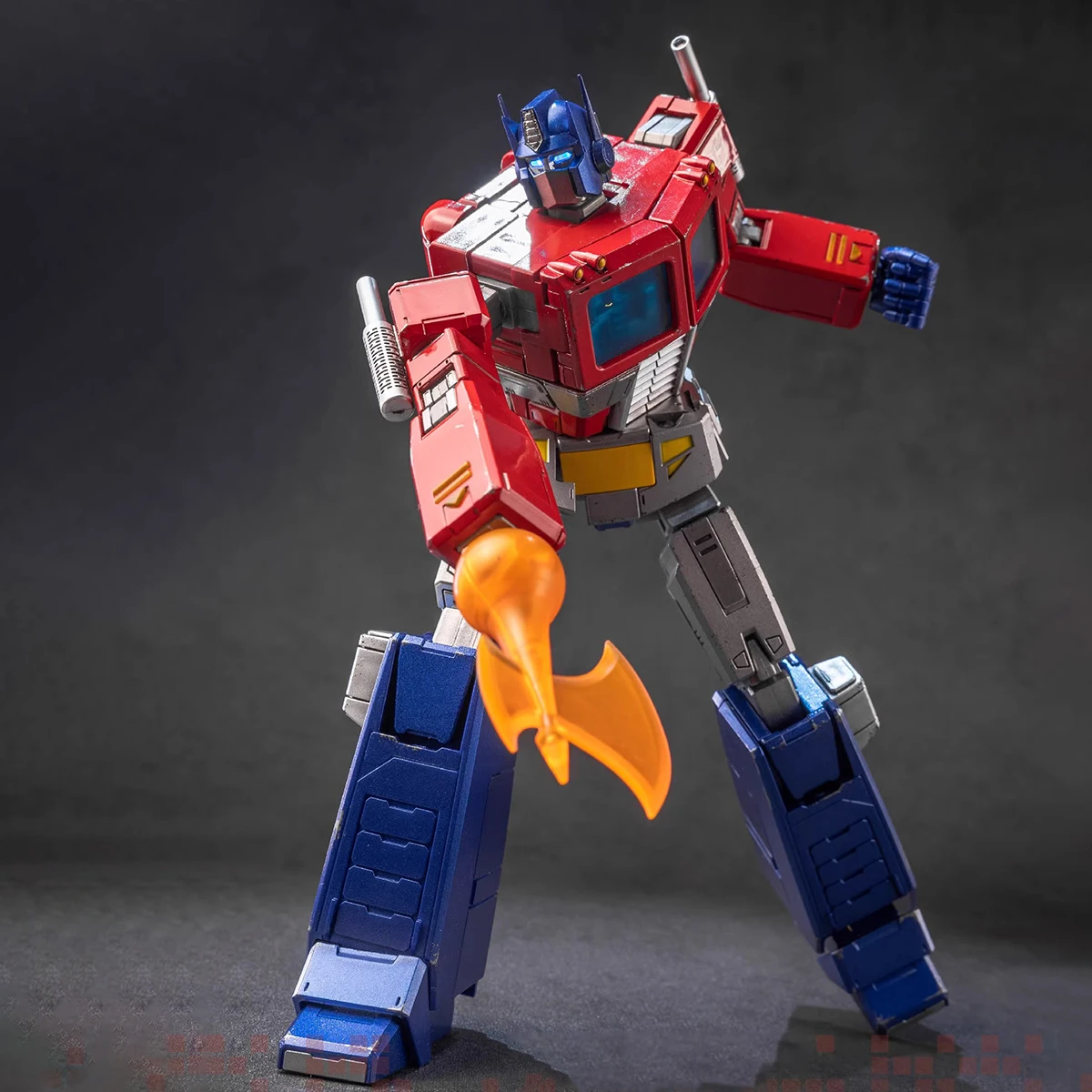 HIPLAY YOLOPARK Transformers G1 - Optimus Alloy Armor AMK PRO Series Kit de modelo de fácil montaje