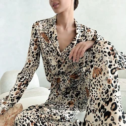 Pigiama con stampa leopardata in raso di seta per indumenti da notte con risvolto autunnale da donna indumenti da notte Cardigan a maniche lunghe pantaloni set completo da casa