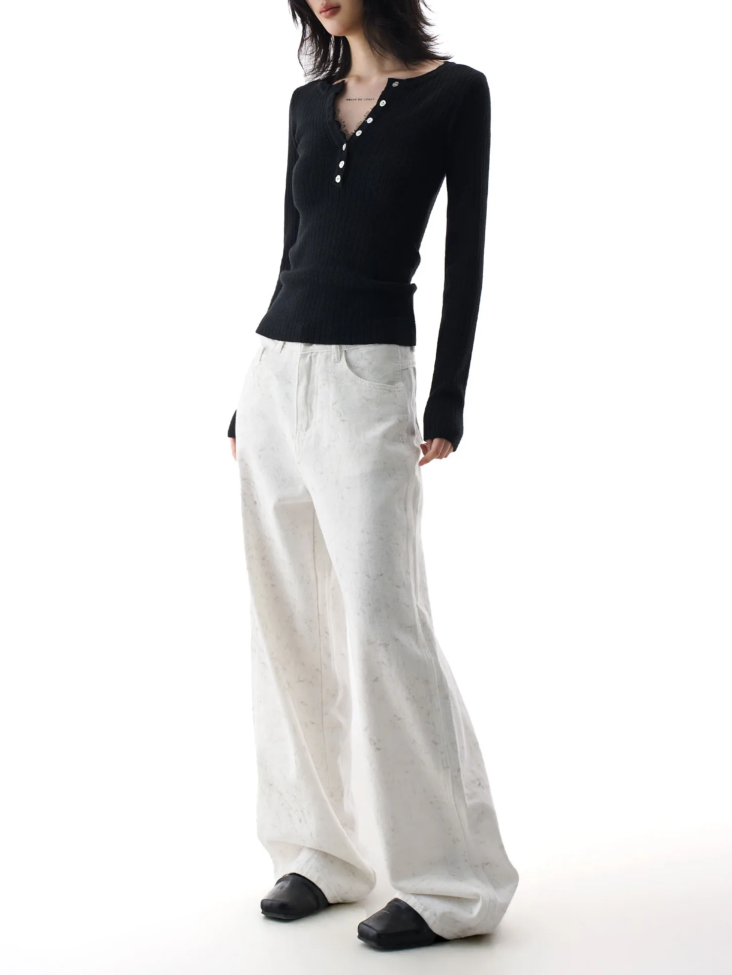 

Белые широкие джинсы женские повседневные свободные прямые из хлопкового денима Весна 2026 Новинка Универсальные комфортные повседневные брюки