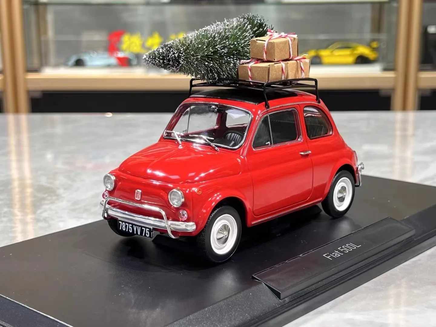 NOREV 1:18 Fiat 500L 1968 Christmas Tree Simulation Limited Edition Alloy Metal Static Car Model Toy Gift