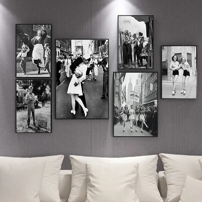 Classic Black And White Photography Poster Canvas Painting Vintage Skate To Work Save Gas Lover Kiss Wall Picture Home Decor