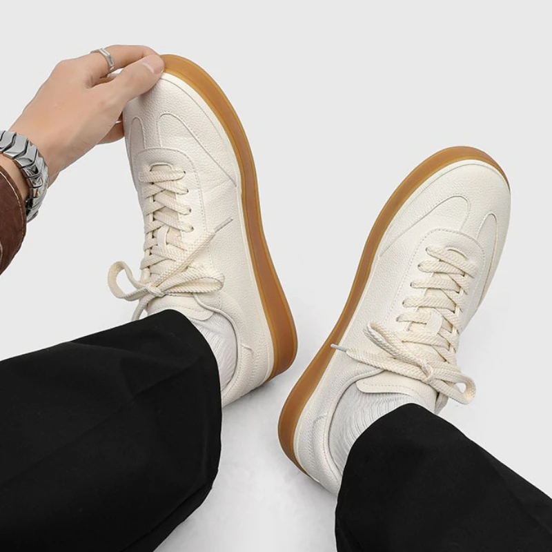 

Men's Brand Two-tone Color-block Low-top Lightweight Soft-soled Fashionable Large-sized Round-toe Casual Sports Sneakers