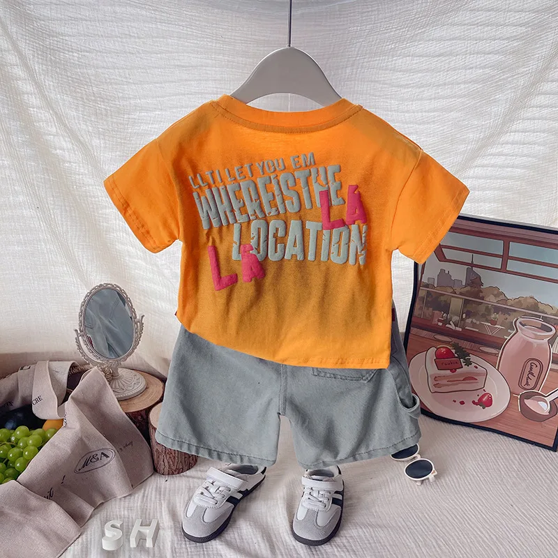 ملابس الأطفال 2026 ملابس الصيف بيبي بوي 6 إلى 9 أشهر إلكتروني طباعة قصيرة الأكمام تي شيرت بلايز وسراويل قطعتين مجموعة