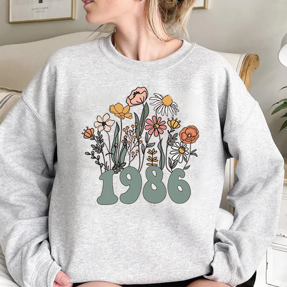 

Ретро-свитшот с графическим принтом 1986 года, футболка на 40-летие, футболка с изображением полевых цветов и номером года рождения 1986 для женщин, подарок на 40-летие.