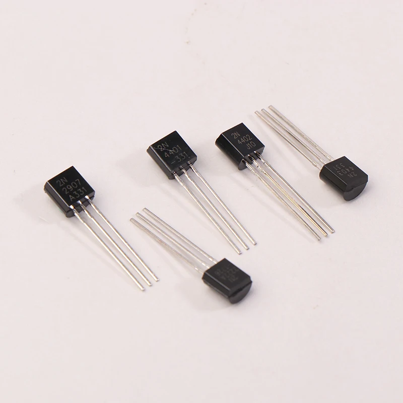 50 pezzi DIYTZT 2n3904 2n3906 2n4403 2n2907 2n4401 2n2222 Pn2222 2n5551 2n5401 NPN Transistor a bassa potenza