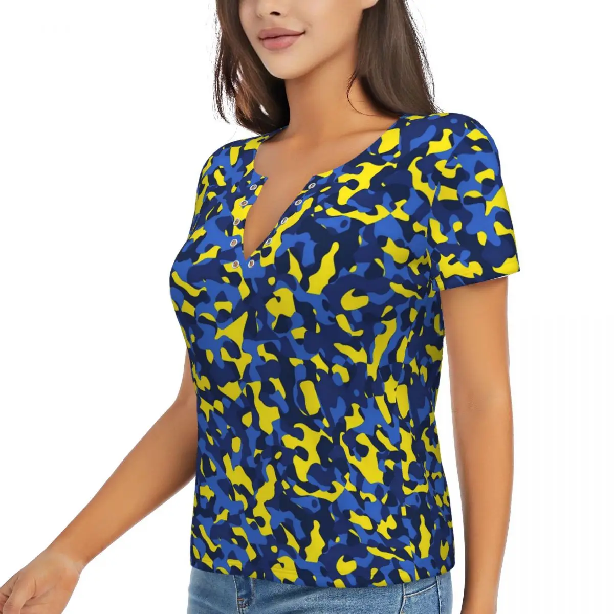 Camiseta con estampado de camuflaje para mujer, camisetas geniales Y2K de camuflaje azul y amarillo, camiseta personalizada de manga corta con cuello de pico Sexy, camisetas a la moda 2024