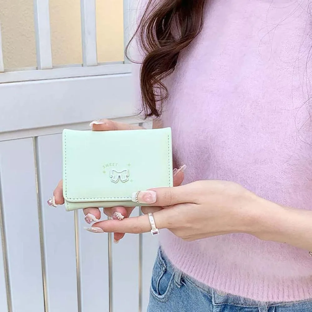 

Сумка для хранения, портативные женские кошельки с бантом, ПВХ, тройной короткий кошелек из искусственной кожи, яркие цвета, с защитой от брызг воды, сумка для нескольких карт, студенческая