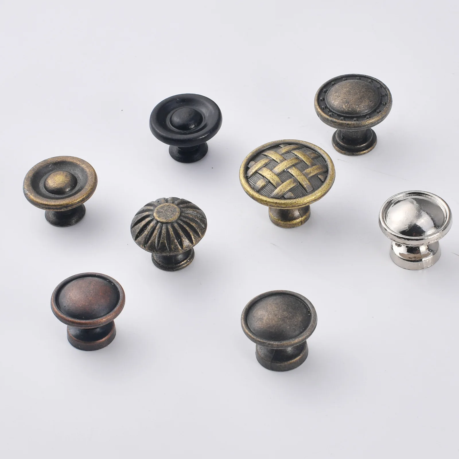 Bronze single-hole cabinet door handle cabinet round mesh drawer wardrobe handle American retro cabinet Chinese antique