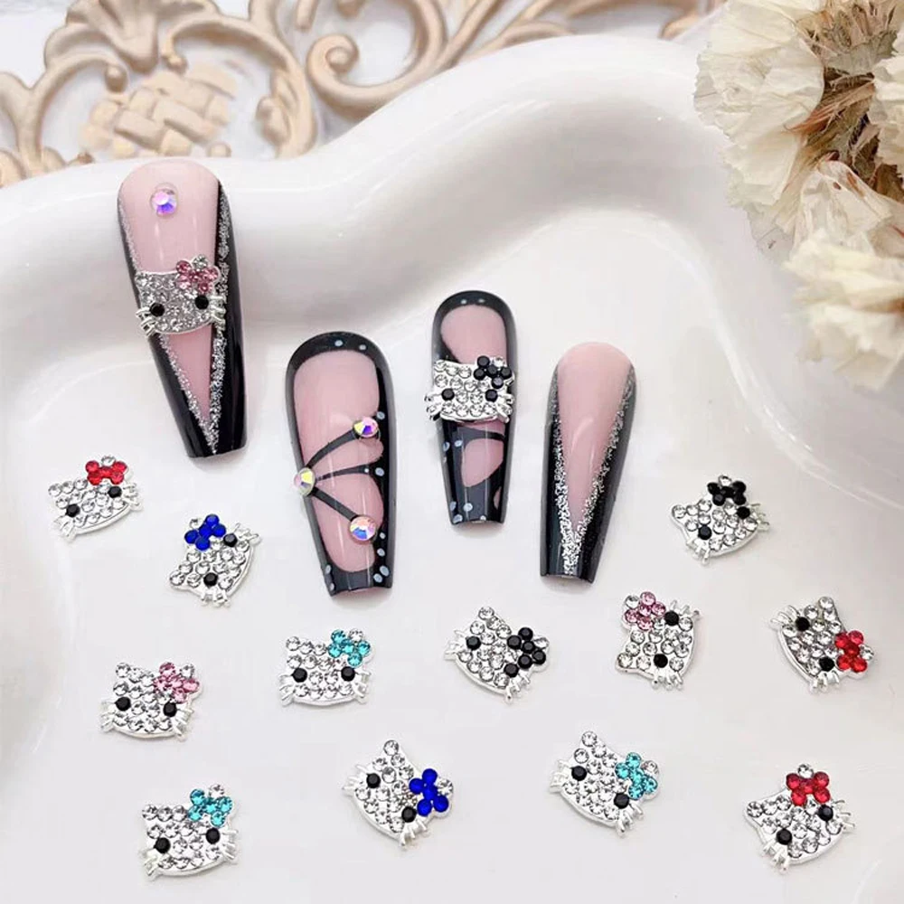 10szt Cute Cat Nail Art Charm 3D Alloy Full Diamond Cartoon Anime Cat Nail Decoration DIY Kawaii Crystal Manicure Akcesoria