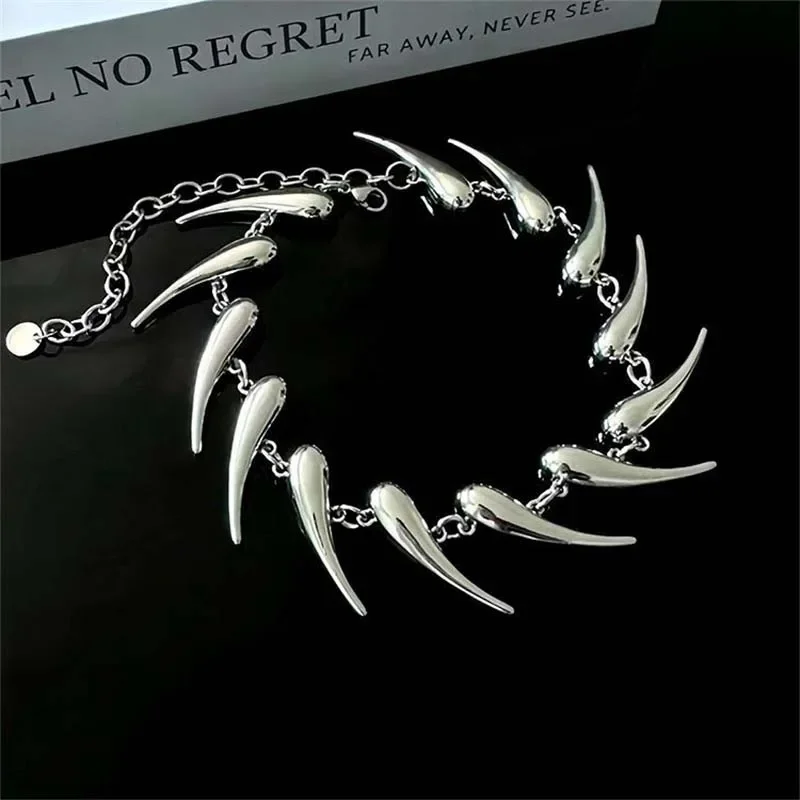 Punk Hip Hop Silver Color Rivet Chain Choker Necklace for Men Women Exaggerated Metal Water Drop Thorn Short Necklaces Jewelry