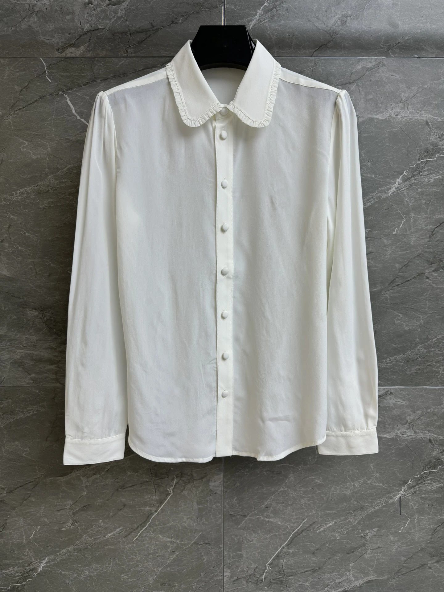 

Silk shirt - notch lapel, single-breasted, tailored fit, liquid-soft, pairs effortlessly. 2025 summer women's new hot