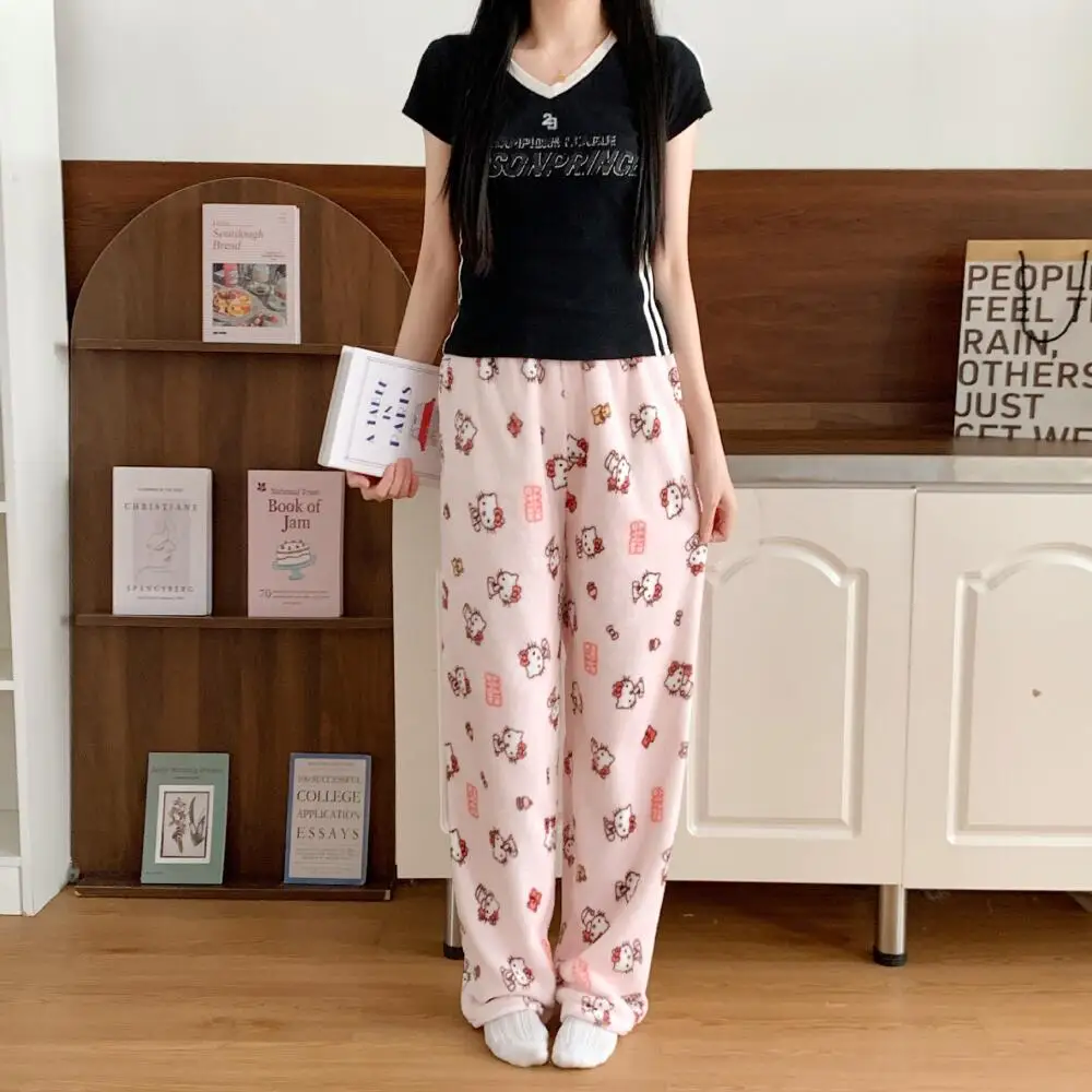 กางเกงนอนผ้าพลัฌน่ารักลายซานริโอ้ คาวาอิ เฮลโล คิตตี้ การ์ตูนอนิเมะ สำหรับผู้หญิง ฤดูหนาว อุ่นสบาย นักเรียน กางเกงนอนหลวมๆ สไตล์ลำลอง กางเกงใส่ในบ้าน