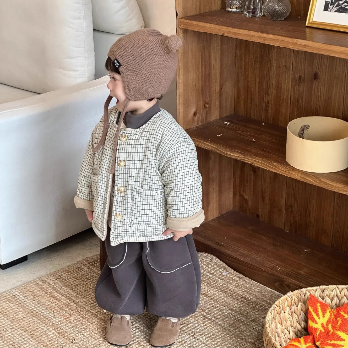 

Хлопковая куртка Thiened в клетку для мальчиков, осенне-зимняя новинка, корейская версия, детская одежда, классический воротник на подкладке Fce...