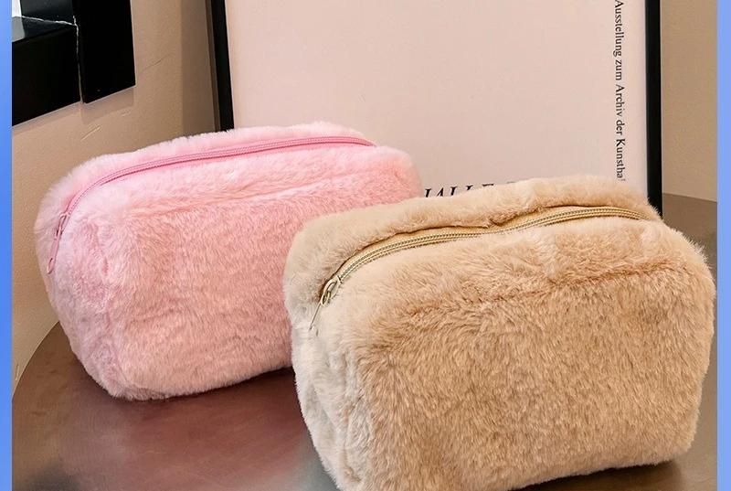 

Large-Capacity Cosmetic Bag, Candy-Colored Macaron Style, Soft Plush Makeup Bag for Women
