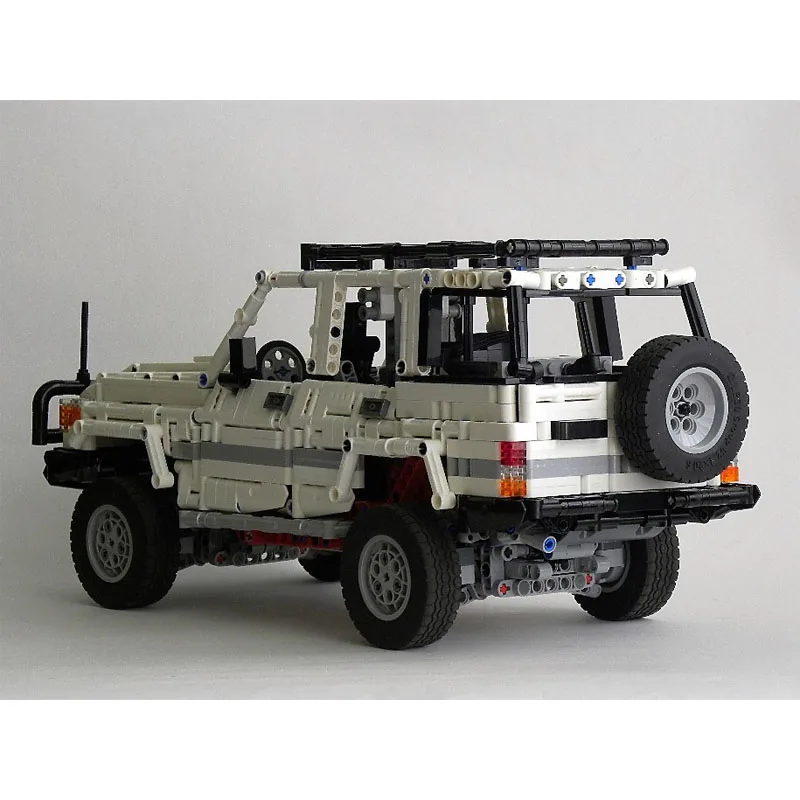 MOC-47249 Electric RC Land Cruiser 76 Supercar Assembly Splicing Building Block Model 2113 Building Block Parts Kids Toy Gift