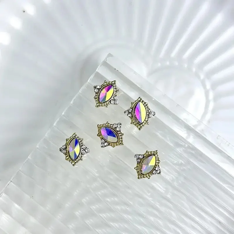 50pcs Iridescent Court Style Nail Art Rhinestone Charms Luxe Craft Manicure Gems Mini & Crystals for DIY Acrylic Nail Decoration