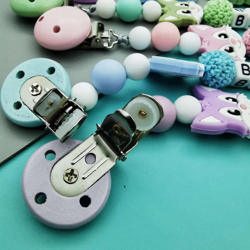 Clips de sucette en silicone pour bébé, lettre acrylique personnalisée, anglais, russe, cadeau Kawaii, EquiTeWindsor, PmotBaby