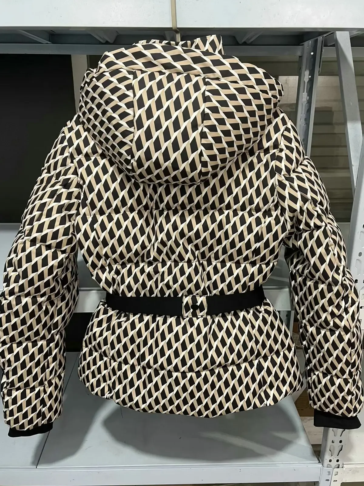 Winter Hooded High Waist Padded Sport Parkas Coats with Belt Female Elegant Thick Warm Pockets Windproof Skiing Jackets New