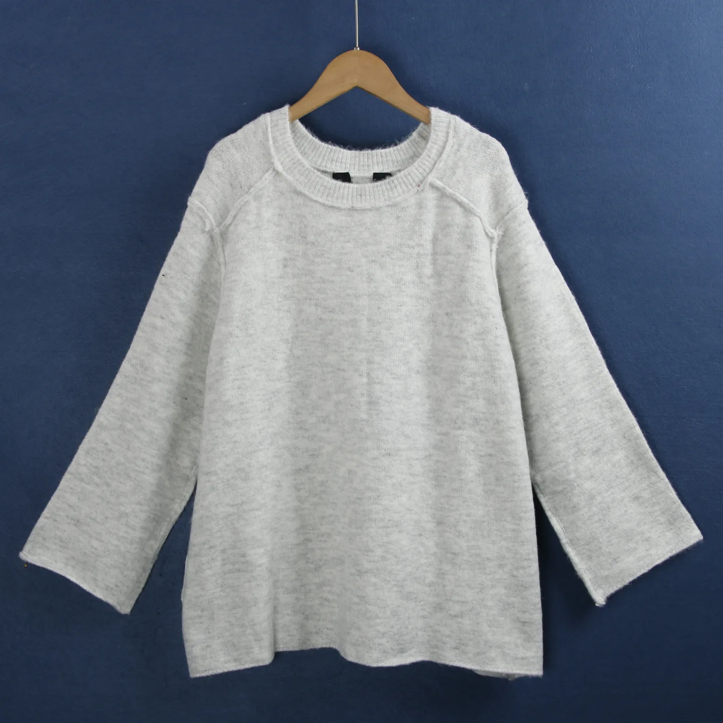 

Autumn New plus Size round Ne Long Sve Mixed ey Slimming Versatile Women's Knitwear Faionable And Sli Sweater